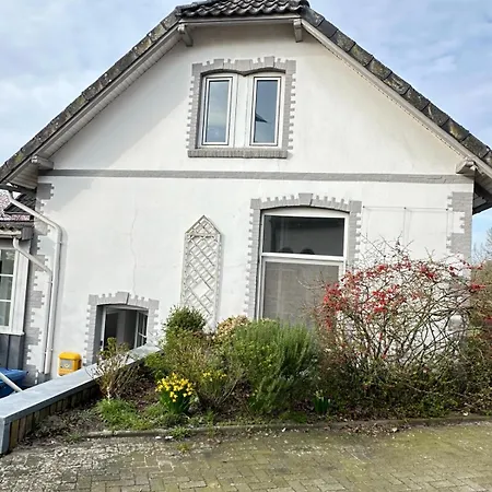 Casa de Férias Weserblick Am Sandstrand Mit Dart, Billard Und Tischkicker Berne